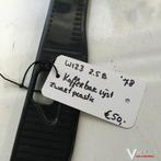 Mercedes W123 1978 Kofferbaklijst Plastic boven slot zie fot, Auto-onderdelen, Overige Auto-onderdelen, Ophalen, Gebruikt