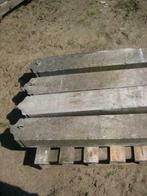 vier mooie oude arduinen paaltjes, Tuin en Terras, Ophalen, Gebruikt