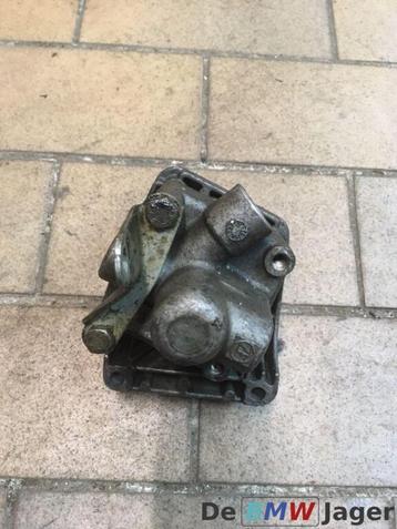 Stuurbekrachtigingspomp BMW 3-serie Coupé E36 1138127 beschikbaar voor biedingen