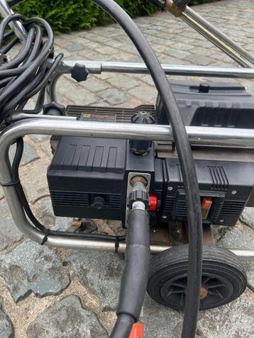 Hogedrukreininger  INTERPUMP beschikbaar voor biedingen