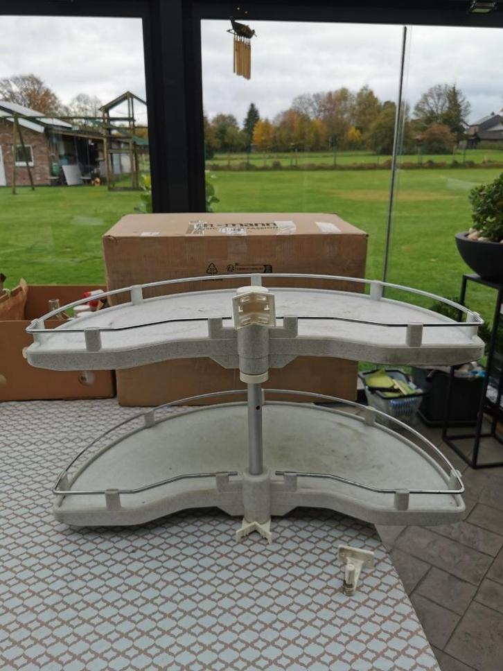 TOURNIQUET ARMOIRE DE COIN, Maison & Meubles, Cuisine | Éléments de cuisine, Utilisé, Moins de 100 cm, Moins de 50 cm, Crème, Enlèvement ou Envoi