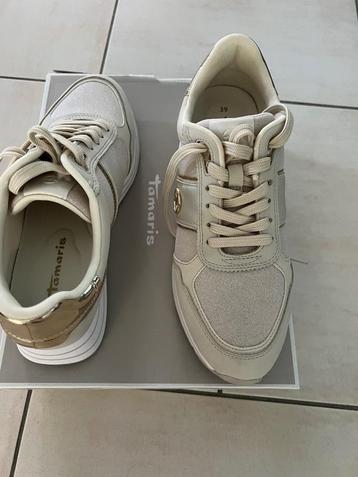 Chaussures tamaris 39 beschikbaar voor biedingen