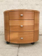 Vintage houten nachtkastje met lades – ovaal model, Ophalen, Overige materialen, 50 tot 100 cm, Zo goed als nieuw