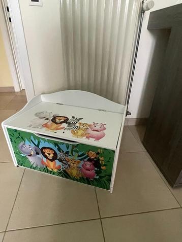 Houten opbergbakje voor kinderspeelgoed beschikbaar voor biedingen