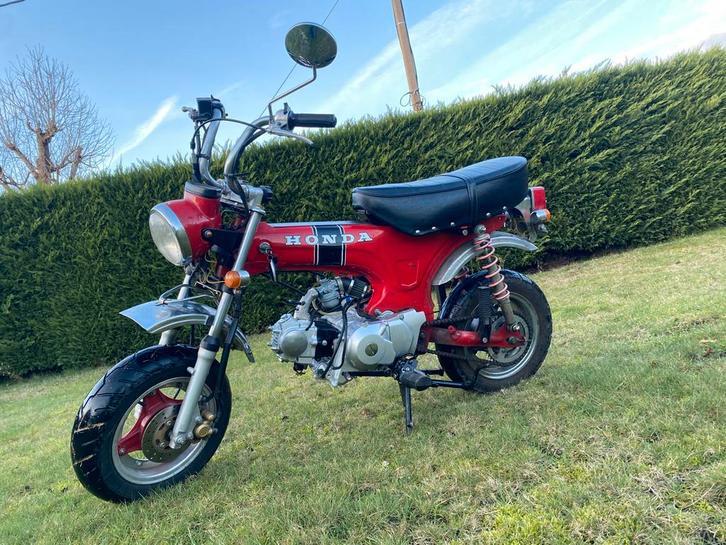 Mooie Zhenua dax, Fietsen en Brommers, Brommers | Honda, Gebruikt, Overige modellen, Klasse A (25 km/u), Ophalen