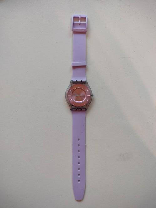 Swatch horloge skin (ultradun) sweet pink, Handtassen en Accessoires, Horloges | Dames, Zo goed als nieuw, Swatch, Kunststof, Kunststof