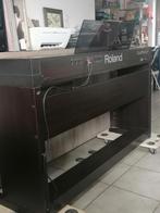 Piano Roland HP 800 entièrement révisé. Il coûtait+- 3000 €, Ophalen, Zo goed als nieuw, Piano