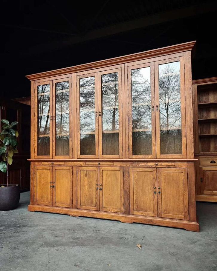 Eikenhouten vitrinekast | Grote, Brede Winkelkast #2488, Antiek en Kunst, Antiek | Meubels | Kasten, Ophalen of Verzenden