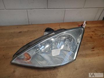 Ford Focus 1 2001 - 2005 koplamp links facelift model €25 beschikbaar voor biedingen