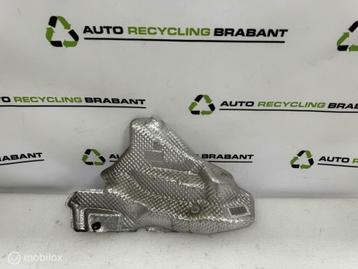 Hitteschild Subframe Voor Porsche Macan 95B ORIG 8R1399300A beschikbaar voor biedingen