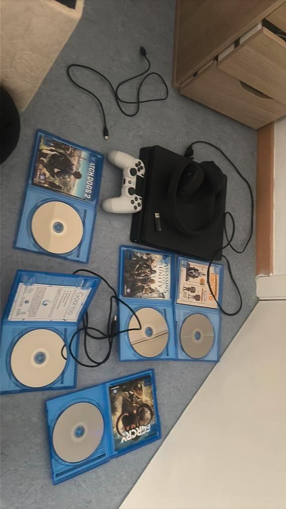 PlayStation 4-bundel met games (zonder originele doos), Games en Spelcomputers, Spelcomputers | Sony PSP, Zo goed als nieuw, Met games