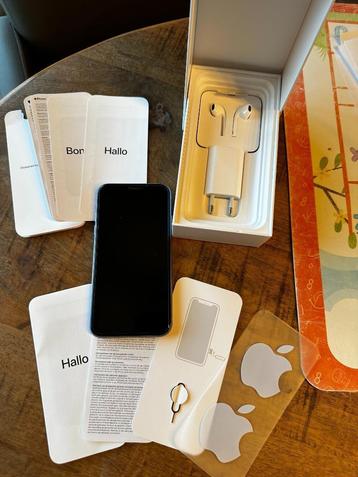 iPhone 11 - 128 GB Purple – topstaat + nieuwe batterij Apple beschikbaar voor biedingen