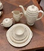 Koffieservies voor 12 personen, Ophalen