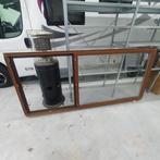 Meranti raam met dubbel glas, Doe-het-zelf en Bouw, Ophalen, Gebruikt, Inclusief glas, 75 tot 150 cm