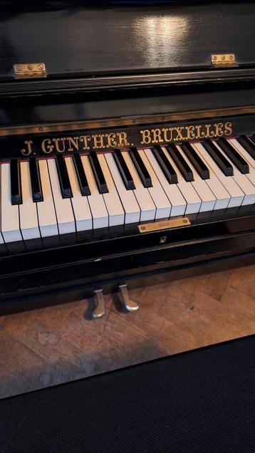 Buffet piano, J. Gunther Bruxelles  beschikbaar voor biedingen
