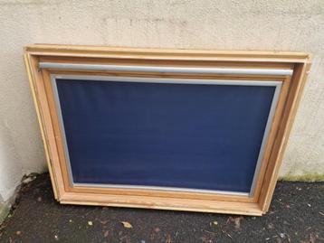 velux 134x98 (posé 6 mois) + raccord + store + option pose beschikbaar voor biedingen