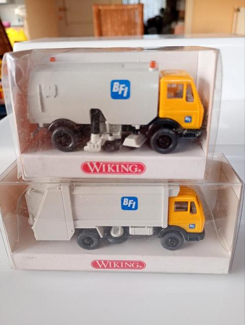 Mercedes veegwagen en vuilniswagen BFI, Hobby en Vrije tijd, Modelauto's | 1:87, Wiking, Ophalen of Verzenden