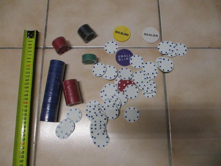 Casino fiches, poker fiches  , speel fiches, Hobby en Vrije tijd, Gezelschapsspellen | Bordspellen, Zo goed als nieuw, Een of twee spelers