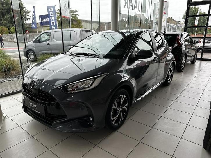 Toyota Yaris Iconic, Auto's, Toyota, Yaris, Adaptive Cruise Control, Airbags, Airconditioning, Bluetooth, Boordcomputer, Centrale vergrendeling