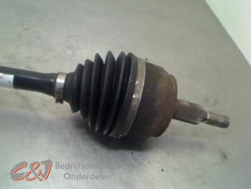 Aandrijfas links-voor van een Volkswagen Transporter beschikbaar voor biedingen