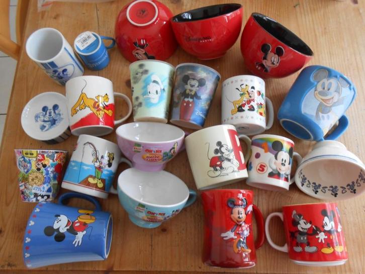 mug ou bol Mickey , Disneyland 8eur/P , autres 3eur/P, lire, Collections, Disney, Comme neuf, Service, Mickey Mouse, Enlèvement