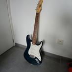 stagg elektrische gitaar metallic blauw, Muziek en Instrumenten, Snaarinstrumenten | Gitaren | Elektrisch, Ophalen, Zo goed als nieuw