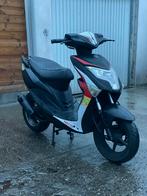 Scooter A klasse start en rijd goed met Papieren, Fietsen en Brommers, Ophalen, Zo goed als nieuw, Elektrisch