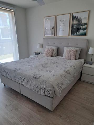 Mooie boxspring beschikbaar voor biedingen