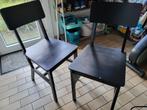 2 zwarte tijdloze robuuste houten stoelen, Twee, Zo goed als nieuw, Hout, Zwart