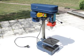 Kolomboormachine Powerplus POW 302 als nieuw beschikbaar voor biedingen