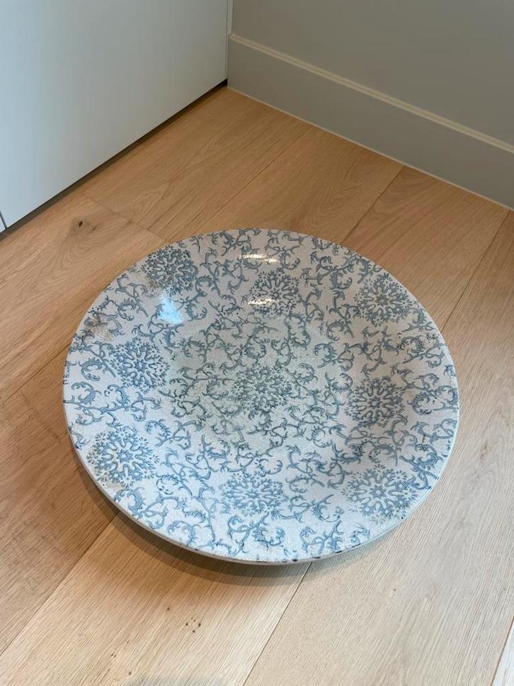 Decoratieve schaal / fruitschaal - Jline, Huis en Inrichting, Woonaccessoires | Schalen en Manden, Zo goed als nieuw, Schaal, Ophalen