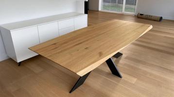 Prachtige eettafel van wilde eik met zwart metalen onderstel, Huis en Inrichting, Tafels | Eettafels, 100 tot 150 cm, 200 cm of meer