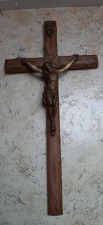 kruis in eik met bronzen beeld van Jezus, Enlèvement