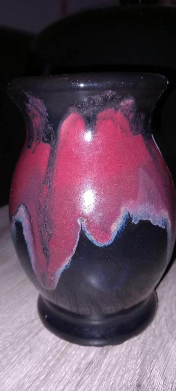 Vase vintage en céramique émaillée – Made in Belgium – Modèl beschikbaar voor biedingen