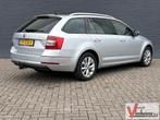 Skoda Octavia Combi 1.6 TDI Greentech Ambition Business | Cr, Auto's, Skoda, Zwart, Bedrijf, Parkeersensor, Zilver of Grijs
