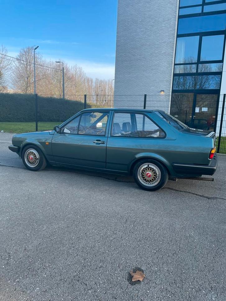 Vw polo classic zeer lage km , als nieuw, Auto's, Oldtimers, Particulier, Android Auto, Apple Carplay, Bluetooth, Radio, USB, Volkswagen