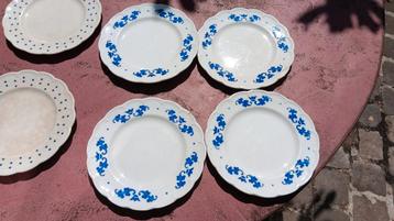 8 dessertborden  Boch La louvière beschikbaar voor biedingen