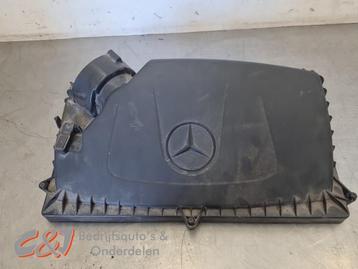 Luchtfilterhuis van een Mercedes Sprinter beschikbaar voor biedingen