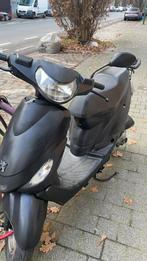 Peugeot v-clic te koop klasse A, Fietsen en Brommers, Ophalen of Verzenden, Zo goed als nieuw