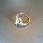 19de eeuwse ring met melktandje | Zilver op goud, Handtassen en Accessoires, Antieke sieraden, Ophalen of Verzenden, Goud, Ring