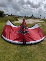 Naish Pivot 2025 9 meter kite, Watersport en Boten, Kitesurfen, 9 m², Geen board, Ophalen of Verzenden, Zo goed als nieuw
