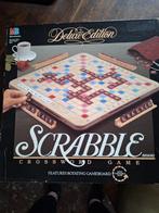 SCRABBLE GEANT MB PLATEAU TOURNANT, Hobby & Loisirs créatifs, Trois ou quatre joueurs, Utilisé, Enlèvement ou Envoi, MB