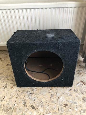 Woofer doos beschikbaar voor biedingen