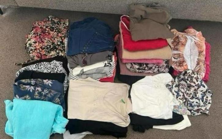 Dameskledingpakket merkkleding maat L en XL, Kleding | Dames, Dames-kledingpakketten, Zo goed als nieuw, Maat 42/44 (L), Ophalen