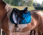 17 inch zwart veelzijdigheidszadel van het merk kieffer, Animaux & Accessoires, Chevaux & Poneys | Selles, Enlèvement, Utilisé