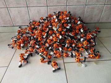 rommelmarkt voetbal mannetjes 313 stuks lot beschikbaar voor biedingen