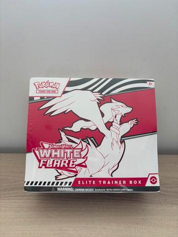 White Flare Elite Trainer Box Reshiram Pokemon Black & White beschikbaar voor biedingen
