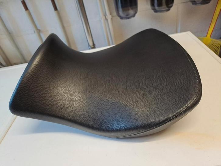 Verlaagd en verwarmd zadel BMW  R1250RT, Motoren, Onderdelen | BMW, Ophalen of Verzenden