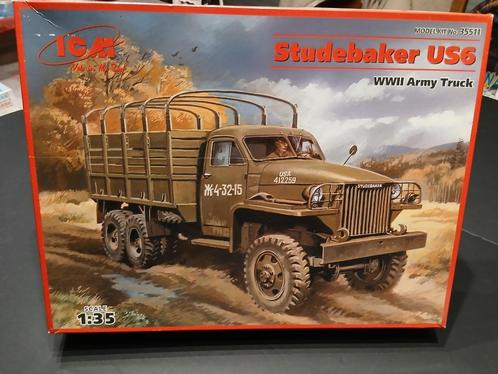 ICM (35511): Studebaker US6 om 1:35, Hobby en Vrije tijd, Modelbouw | Auto's en Voertuigen, Nieuw, Truck, 1:32 tot 1:50, Overige merken