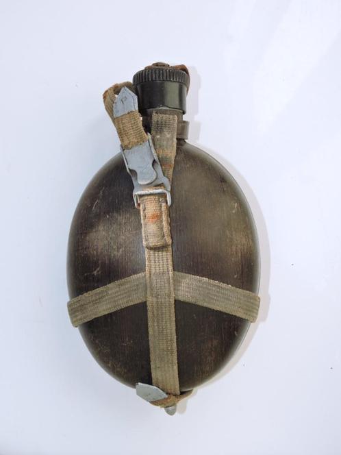 datée 1942 WWII ALLEMAGNE Gourde Coco plusieurs marquages, Collections, Objets militaires | Seconde Guerre mondiale, Enlèvement ou Envoi